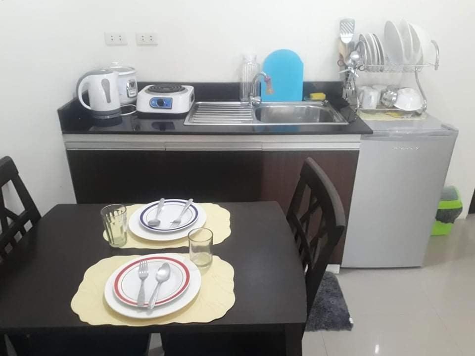 Your City•Home Apartment Paranaque City المظهر الخارجي الصورة