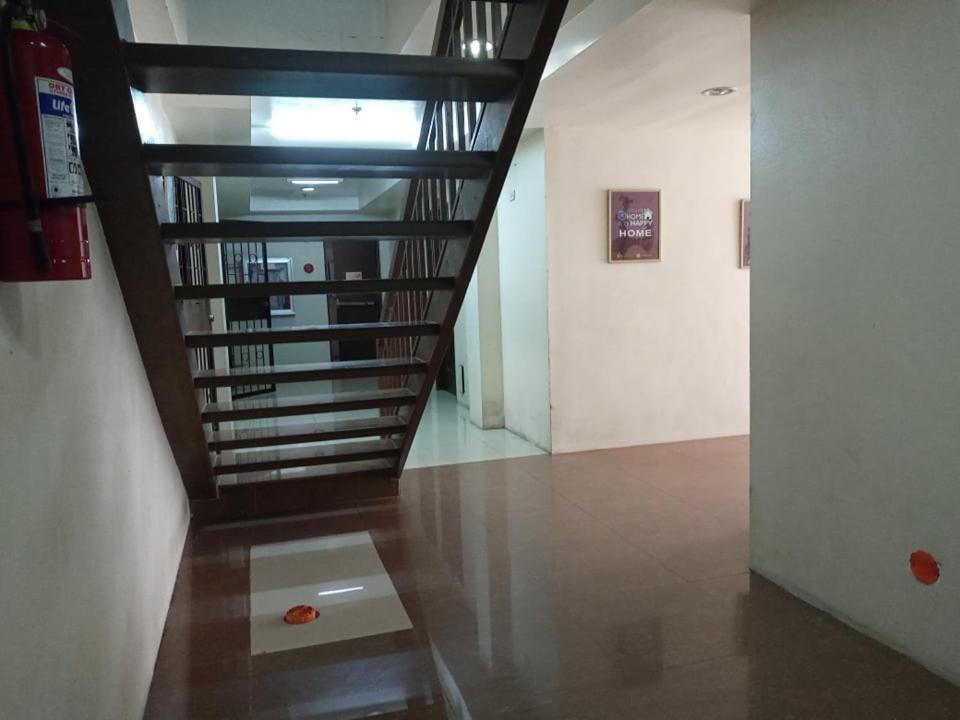Your City•Home Apartment Paranaque City المظهر الخارجي الصورة